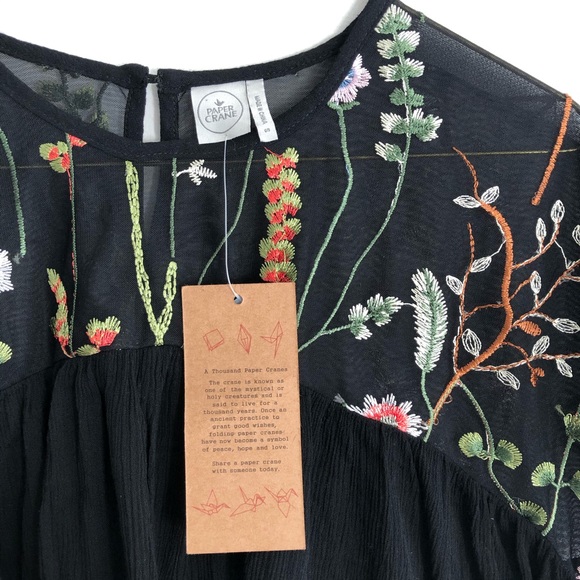 Floral Embroidered Top - Picture 4 of 6